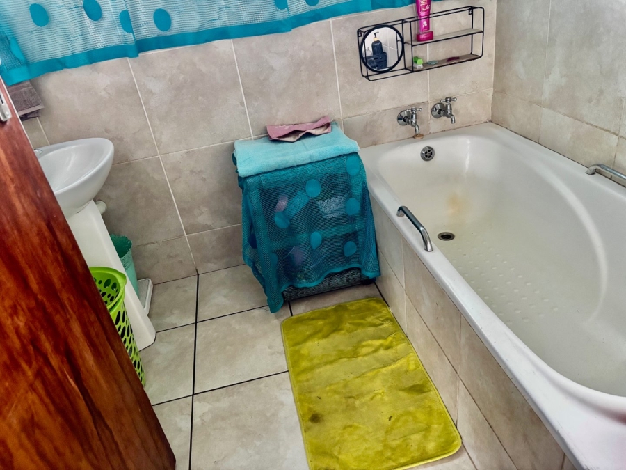 3 Bedroom Property for Sale in Songloed North West